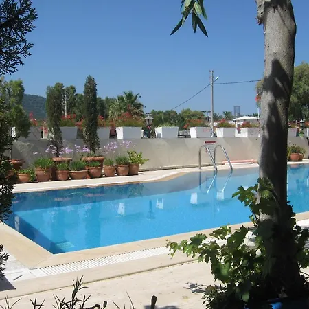 Ξενοδοχείο με διαμερίσματα Arzu Apart Yalıkavak